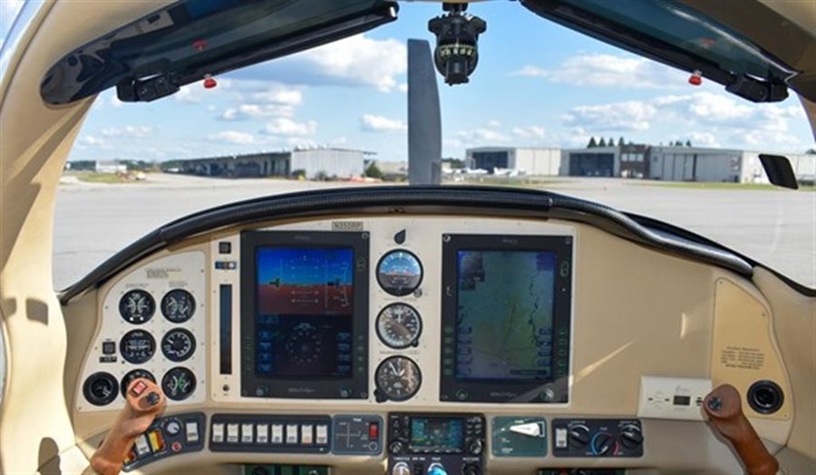 2004 Columbia 350 Aircraft
