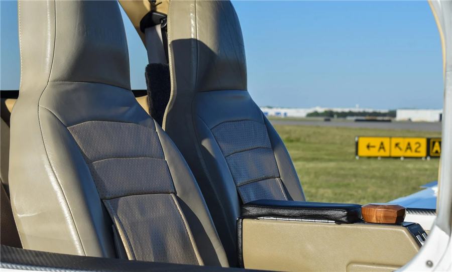 2006 Columbia 400 Aircraft