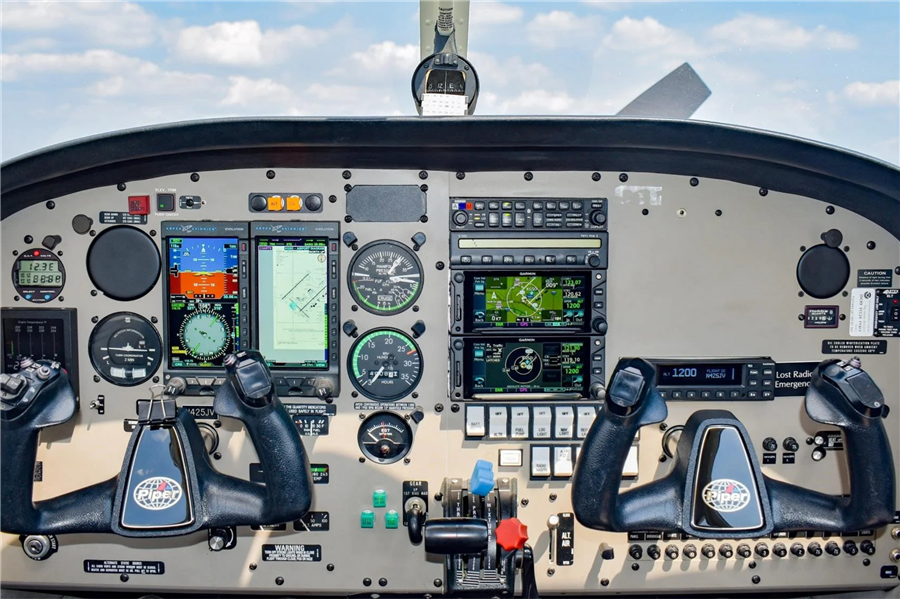 2004 Piper Arrow 201 Aircraft