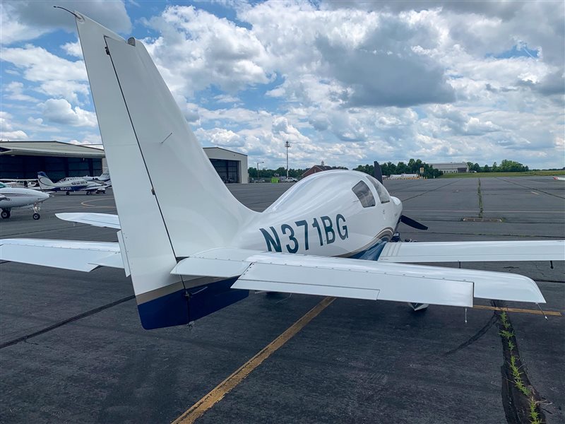 2005 Columbia 400 Aircraft