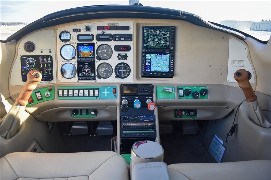 2001 Columbia 300 Aircraft