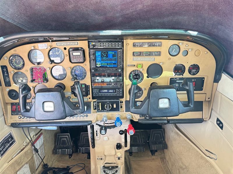 1976 Cessna T210 L