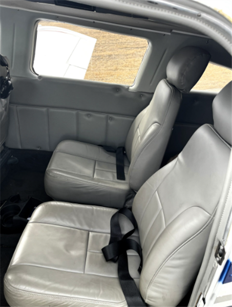 1975 Piper Cherokee 6 300
