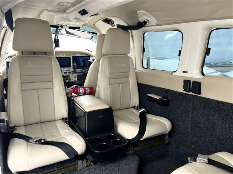 1977 Piper Seneca II Aircraft