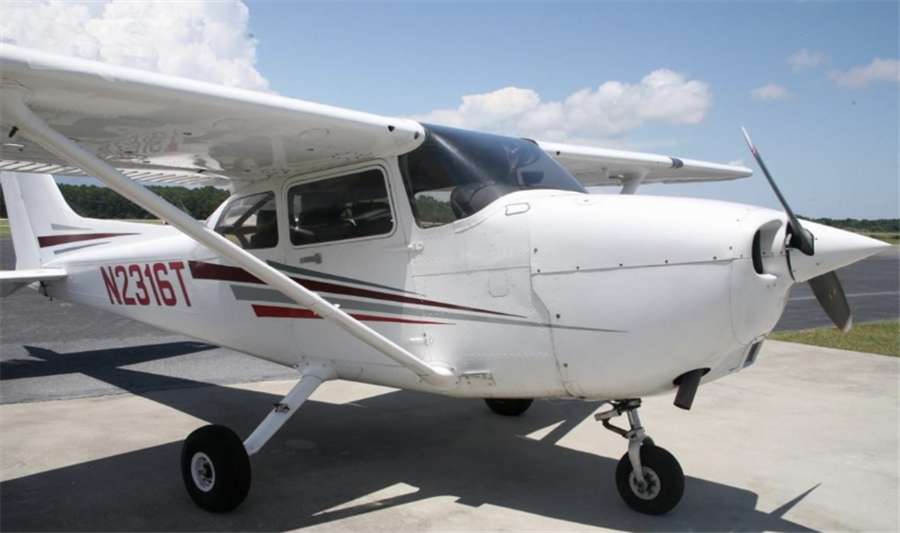 1999 Cessna 172 Skyhawk 172R