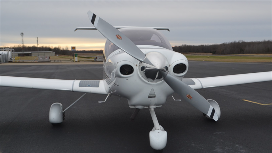 2003 Diamond DA40 Aircraft