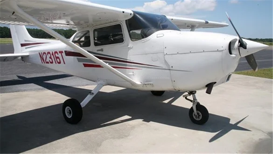 1999 Cessna 172R XP Hawk Aircraft