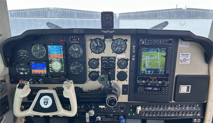 1988 Beechcraft Bonanza F33 A