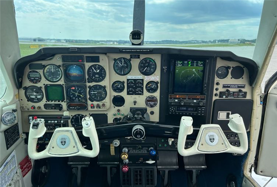 1991 Beechcraft Bonanza F33 A