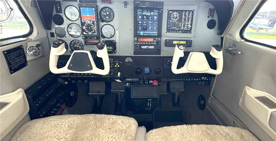 1999 Beechcraft Bonanza A36 Aircraft