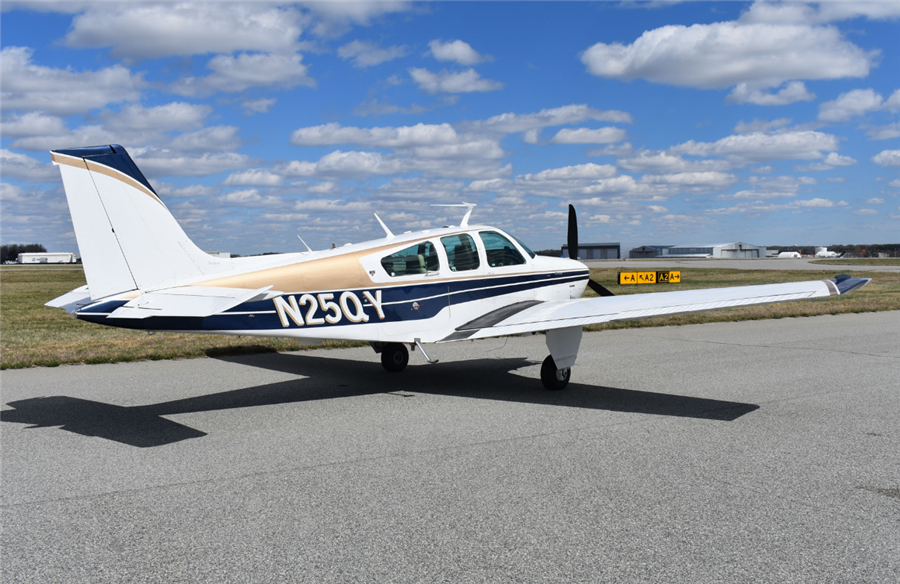 1976 Beechcraft Bonanza F33 A