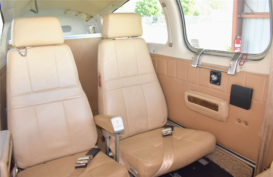 1976 Beechcraft Bonanza F33 A