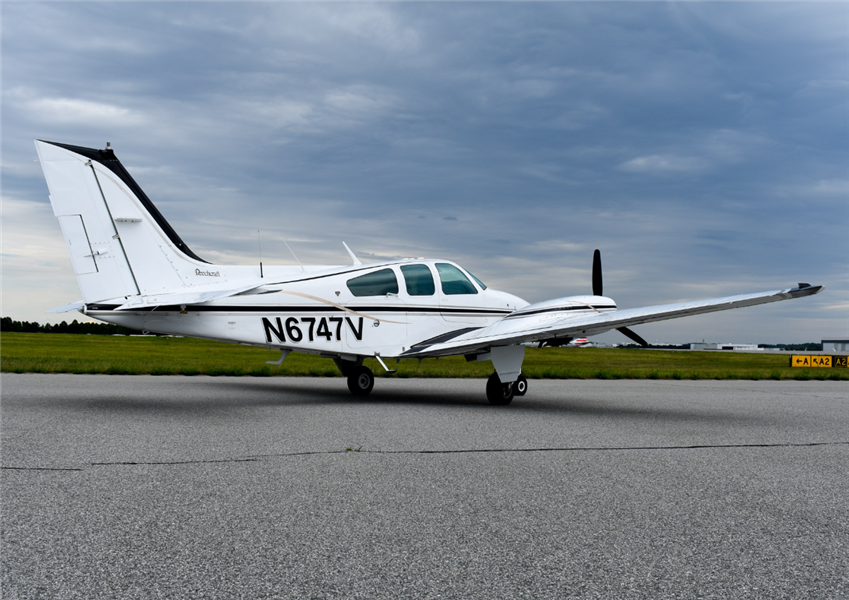 1980 Beechcraft Baron 55 B Aircraft