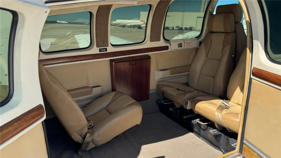 1983 Beechcraft Baron 58 Aircraft