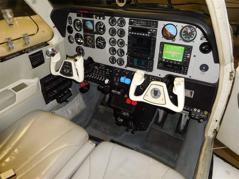 2005 Beechcraft Baron 58 Aircraft