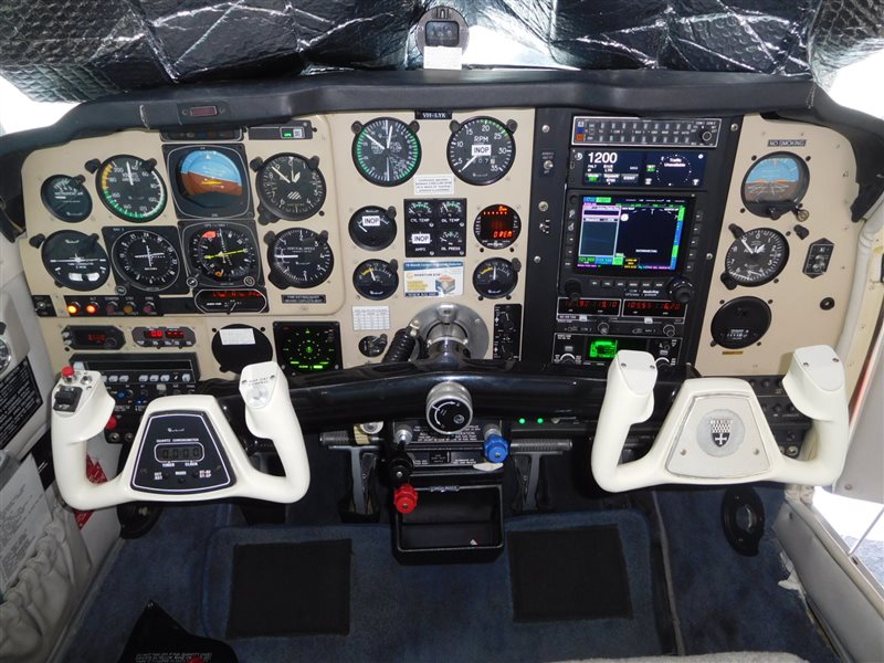 1990 Beechcraft Bonanza F33 A