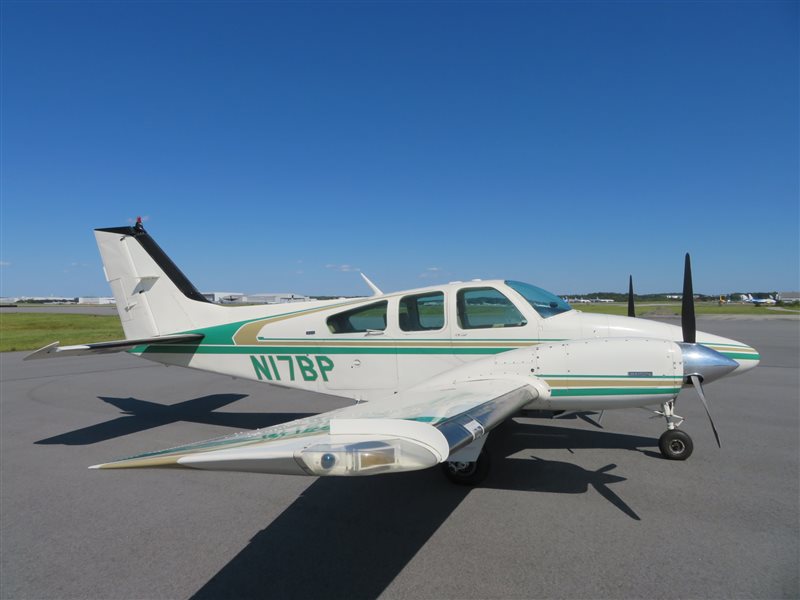 1974 Beechcraft Baron 55 B Aircraft