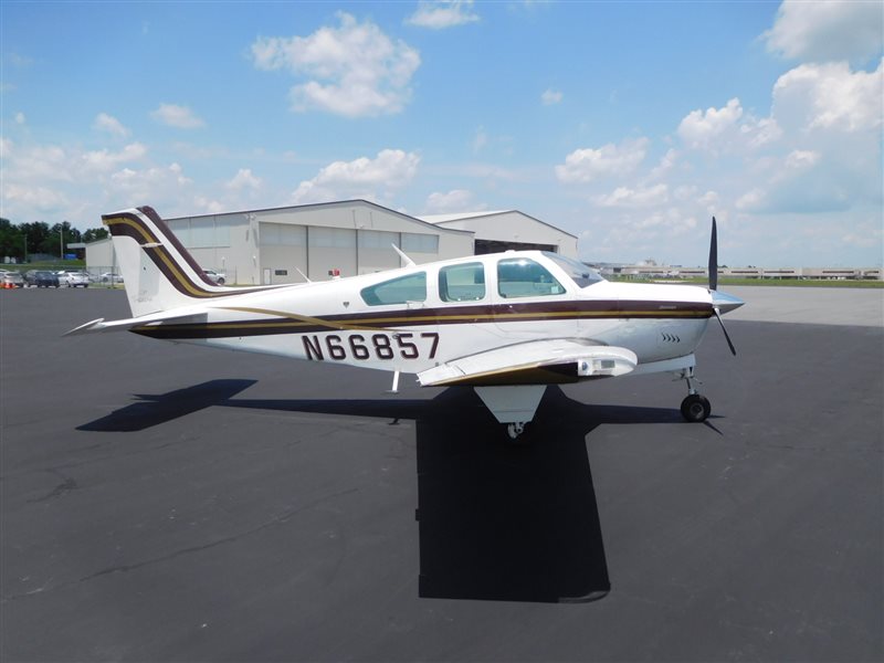 1980 Beechcraft Bonanza F33 A