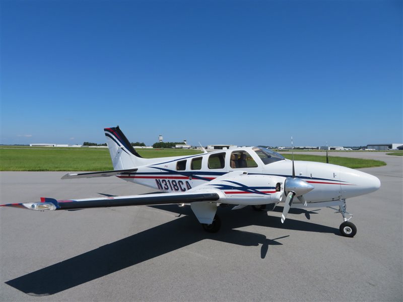 2001 Beechcraft Baron 58 Aircraft