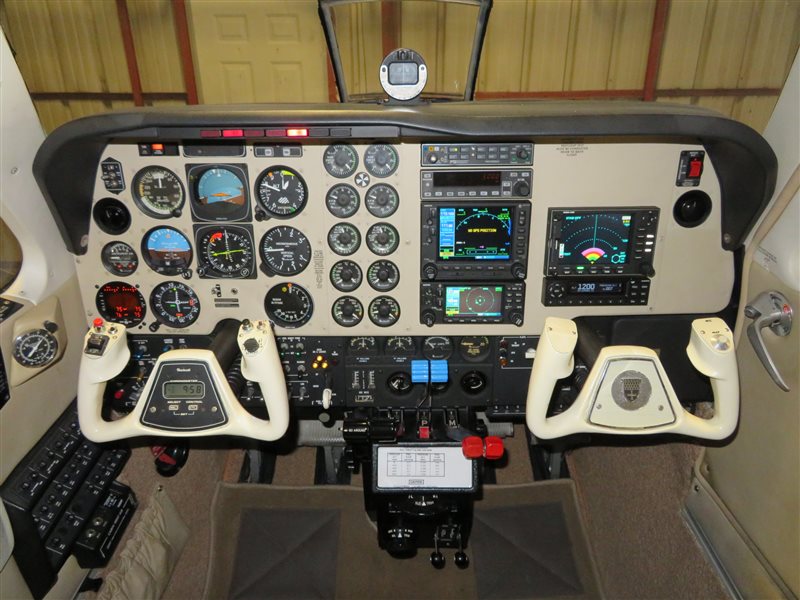2001 Beechcraft Baron 58 Aircraft