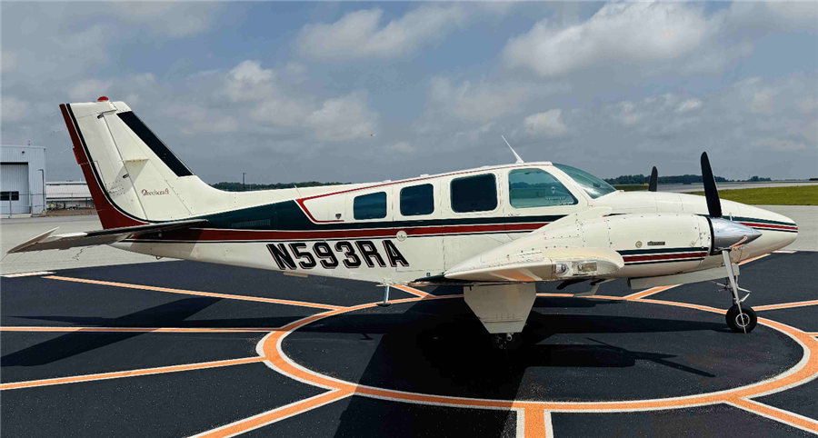 1982 Beechcraft Baron 58 Aircraft