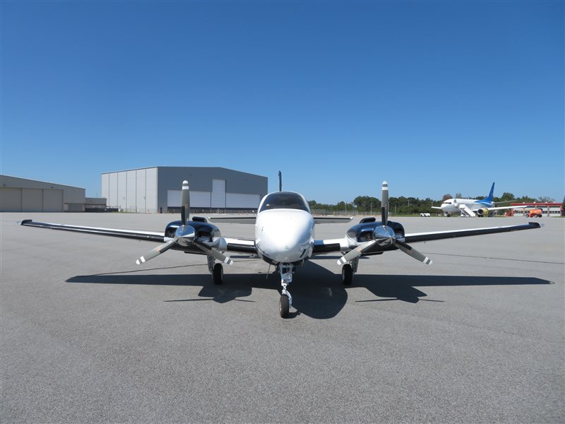 1999 Beechcraft Baron 58 Aircraft