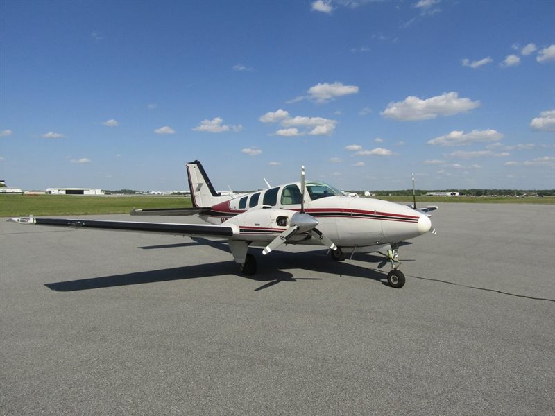 1987 Beechcraft Baron 58 Aircraft