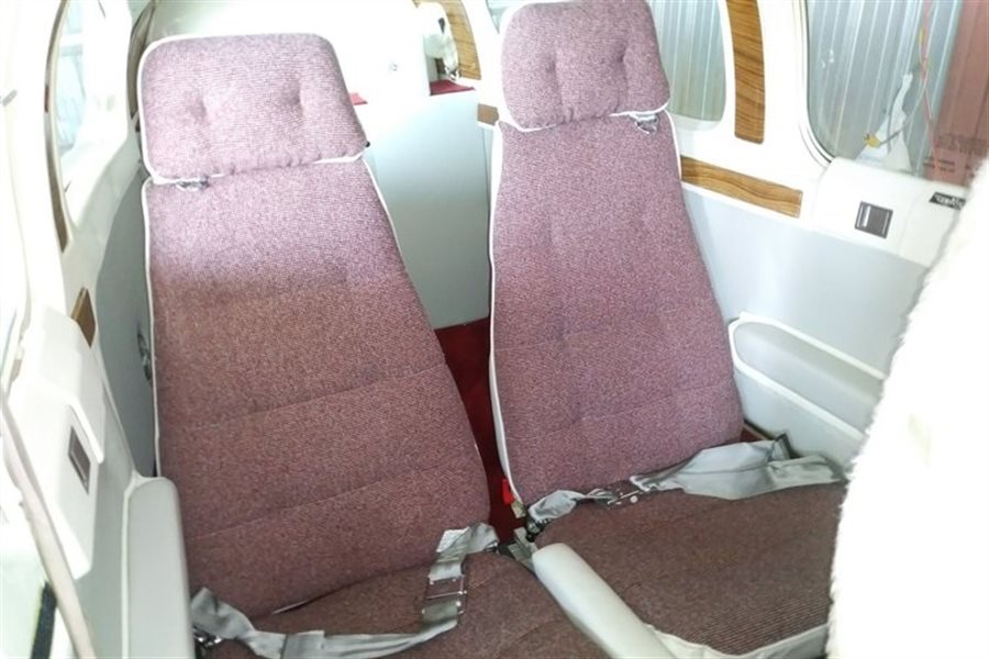 1981 Beechcraft Bonanza F33 A