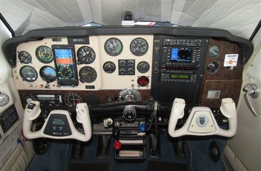 1976 Beechcraft Bonanza F33 A