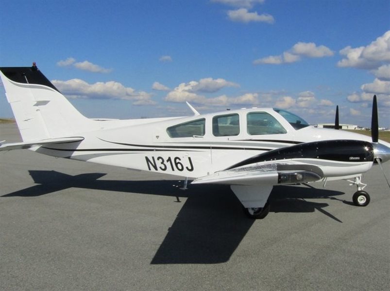 1977 Beechcraft Baron 55 B Aircraft