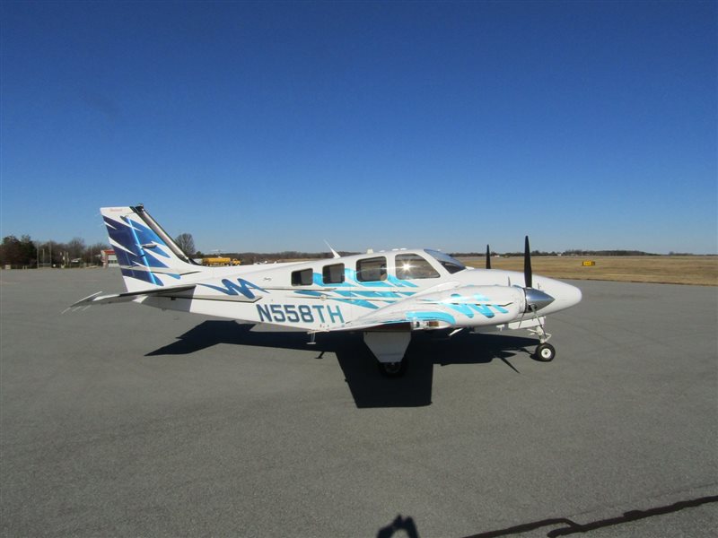 2001 Beechcraft Baron 58 Aircraft