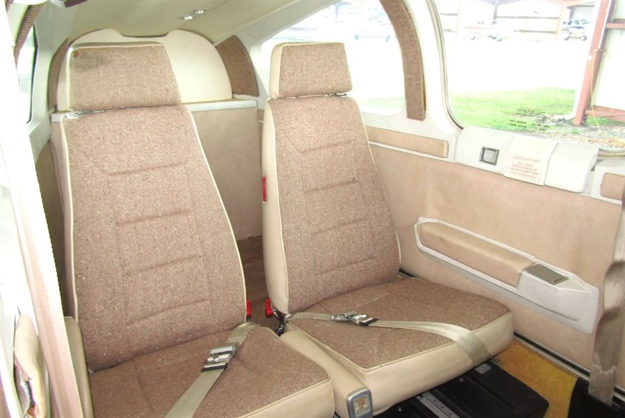 1981 Beechcraft Bonanza F33 A