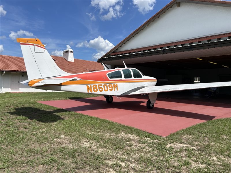 1963 Beechcraft Debonair 35 B33