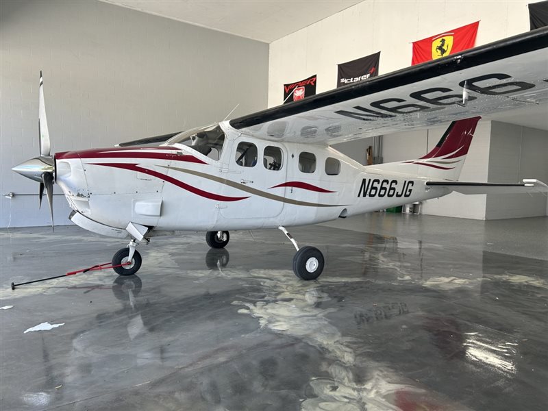 1981 Cessna P210 N