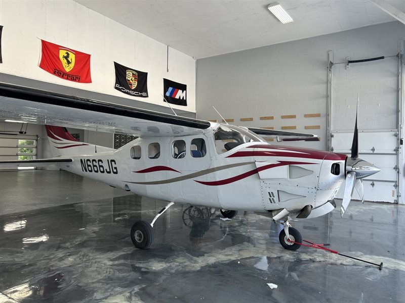 1981 Cessna P210 N