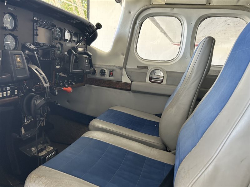 1981 Cessna P210 N