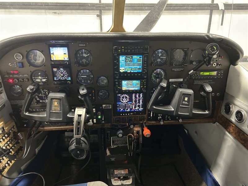 1981 Cessna P210 N