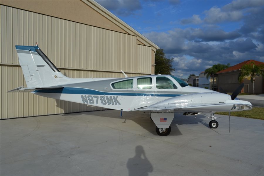 1976 Beechcraft Baron 55 B Aircraft