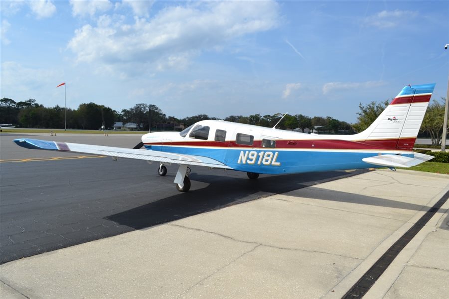 2000 Piper PA-32R-301