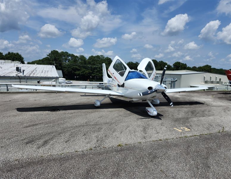 2006 Cirrus SR20 Aircraft