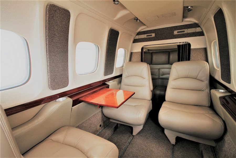 1984 Twin Commander 900 - 10