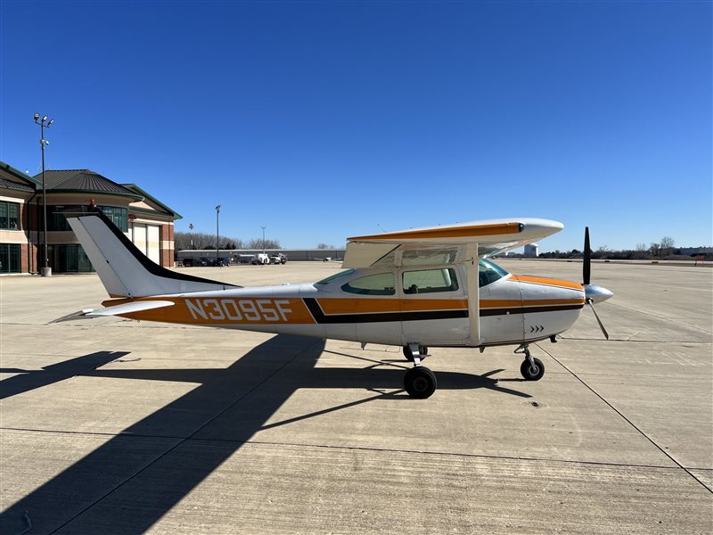 1966 Cessna 182 J