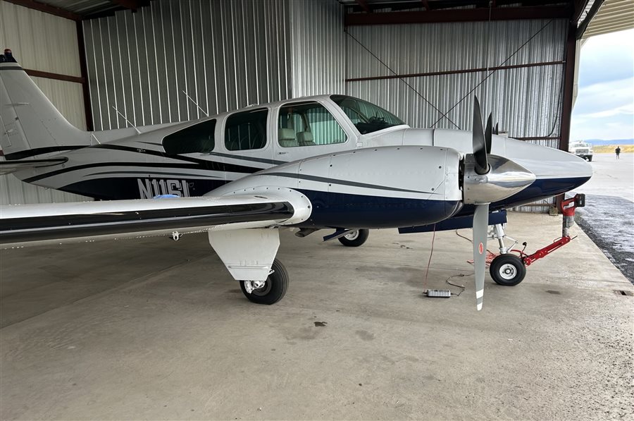 1964 Beechcraft Baron 55 B Aircraft