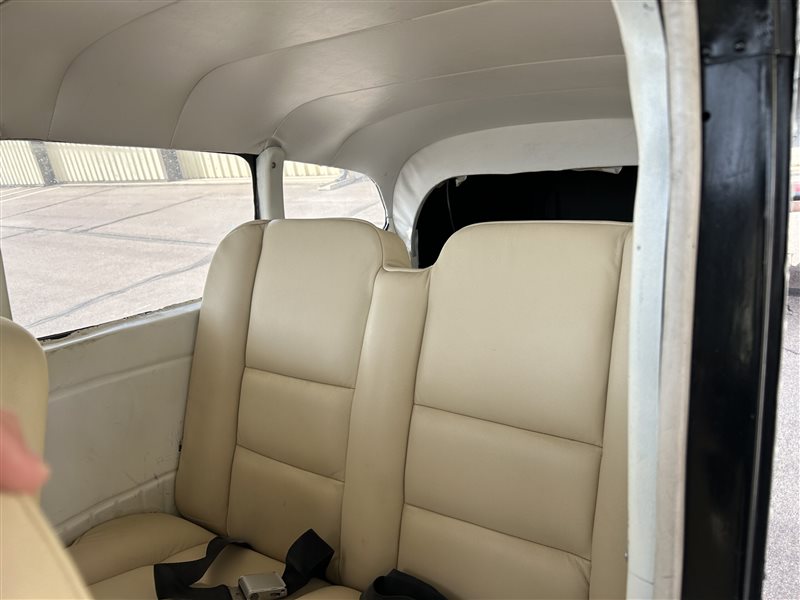 1975 Cessna A185F