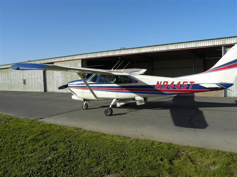 1960 Cessna 210 Aircraft