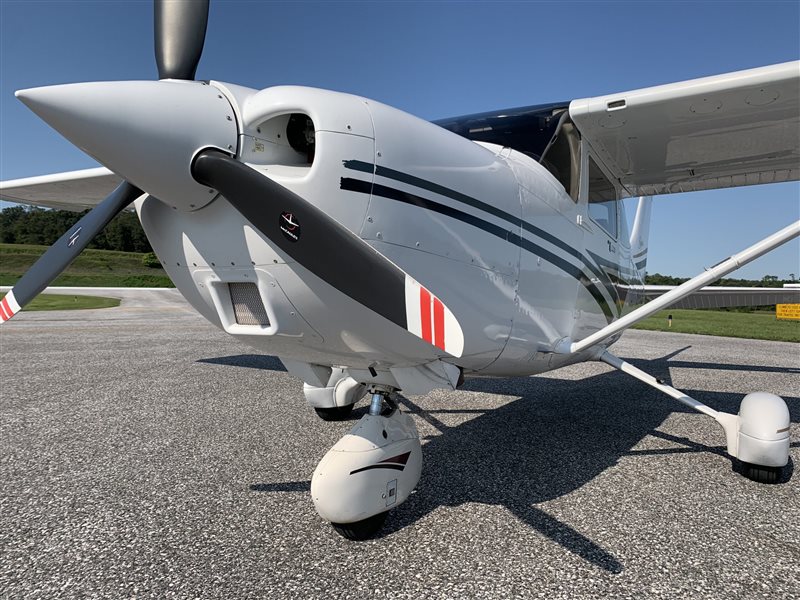 1998 Cessna 182 S 260HP