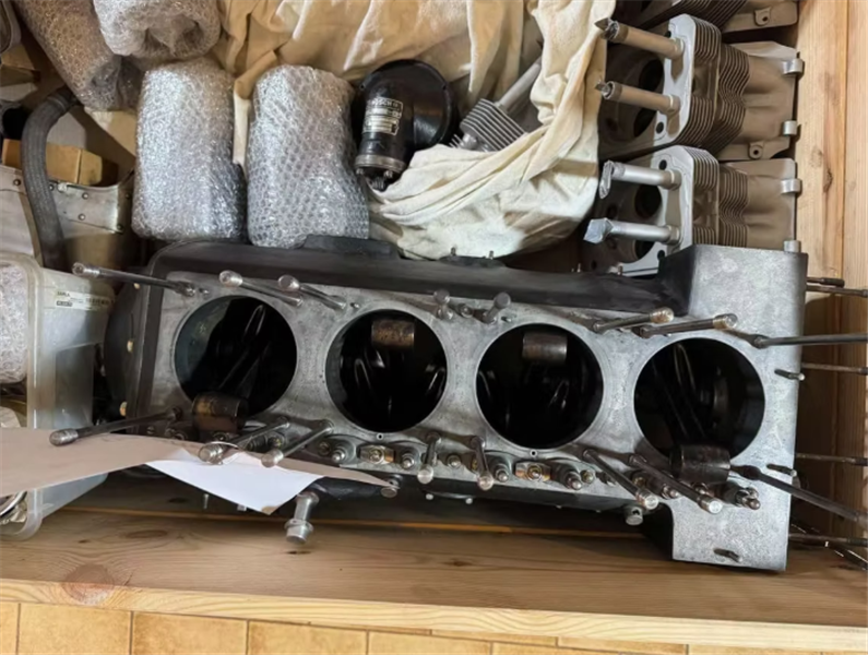 Engine Parts -  Hirth HM504
