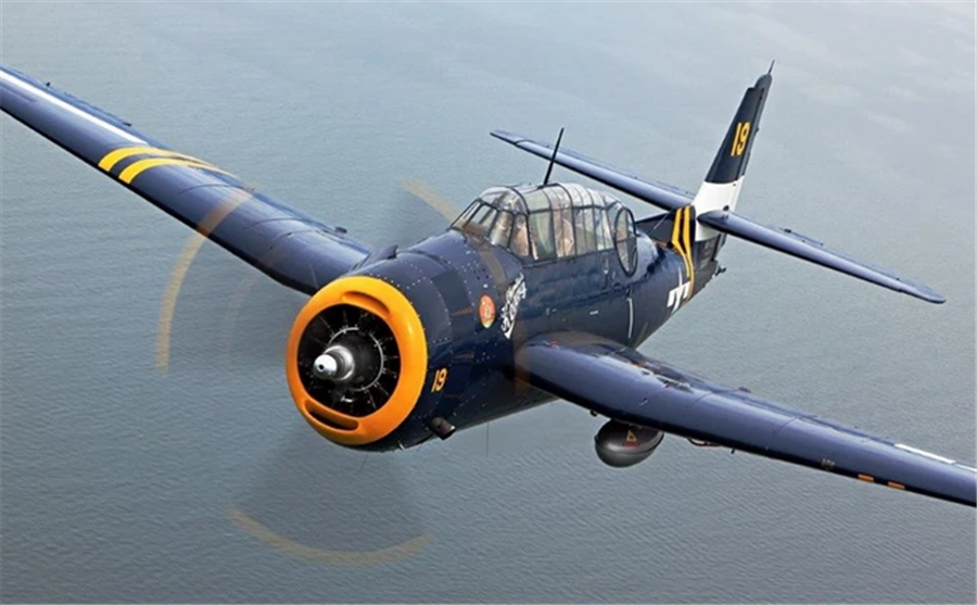 1945 Grumman TBM-3E Avenger 