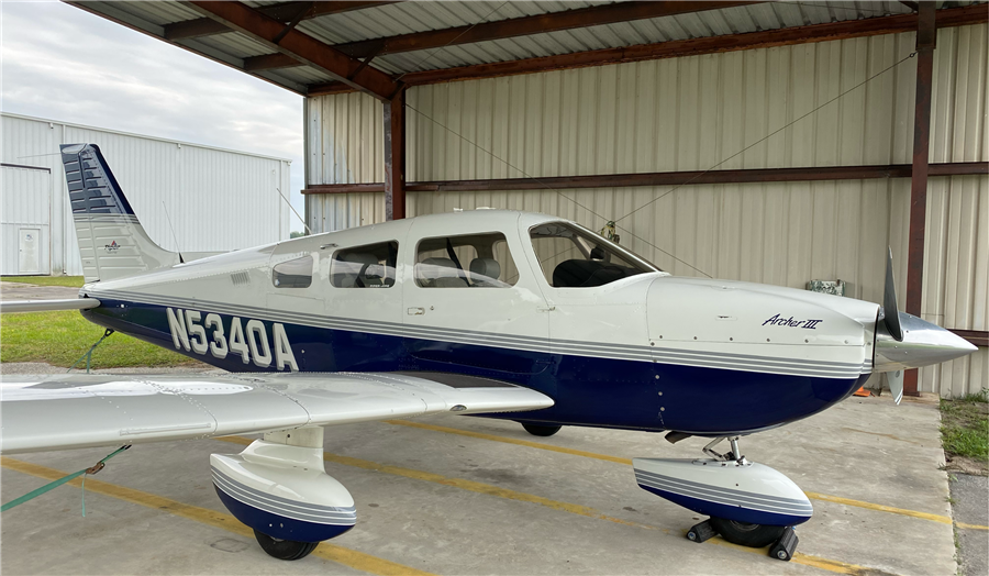 2001 Piper Archer III Aircraft