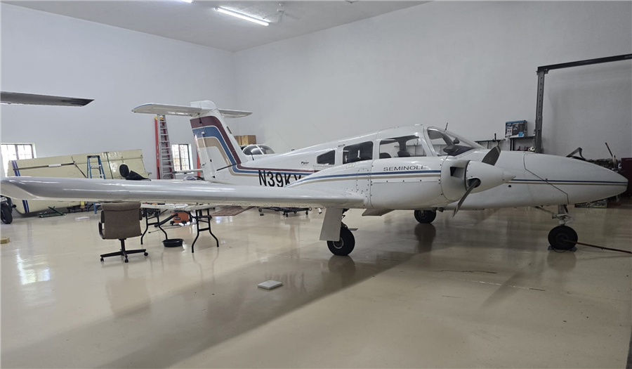 1979 Piper PA-44-180